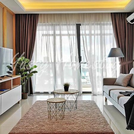 Yussy 2 Bedrooms Condo At R&F Princess Cove Johor Bahru Ngoại thất bức ảnh