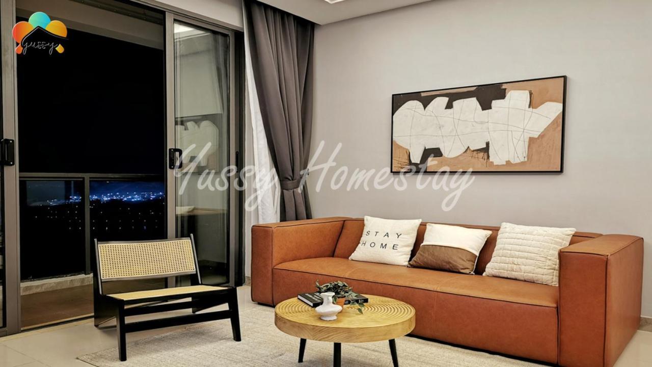 Yussy 2 Bedrooms Condo At R&F Princess Cove Johor Bahru Ngoại thất bức ảnh
