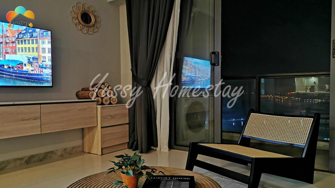 Yussy 2 Bedrooms Condo At R&F Princess Cove Johor Bahru Ngoại thất bức ảnh
