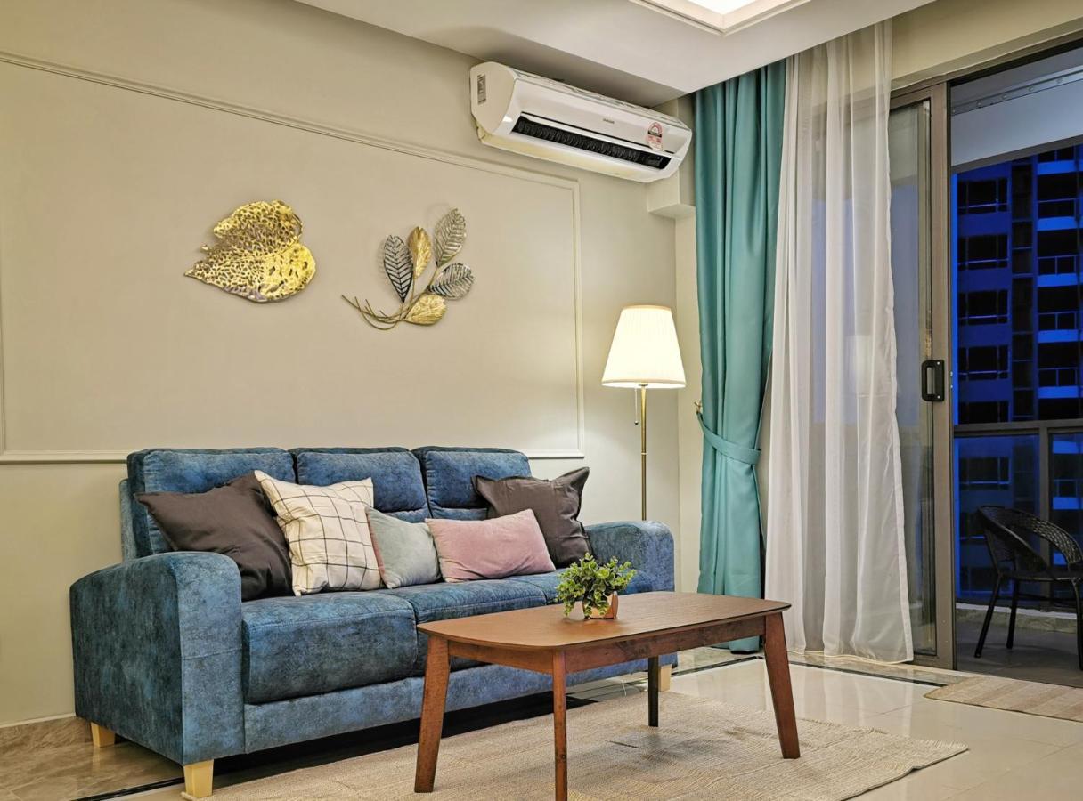 Yussy 2 Bedrooms Condo At R&F Princess Cove Johor Bahru Ngoại thất bức ảnh