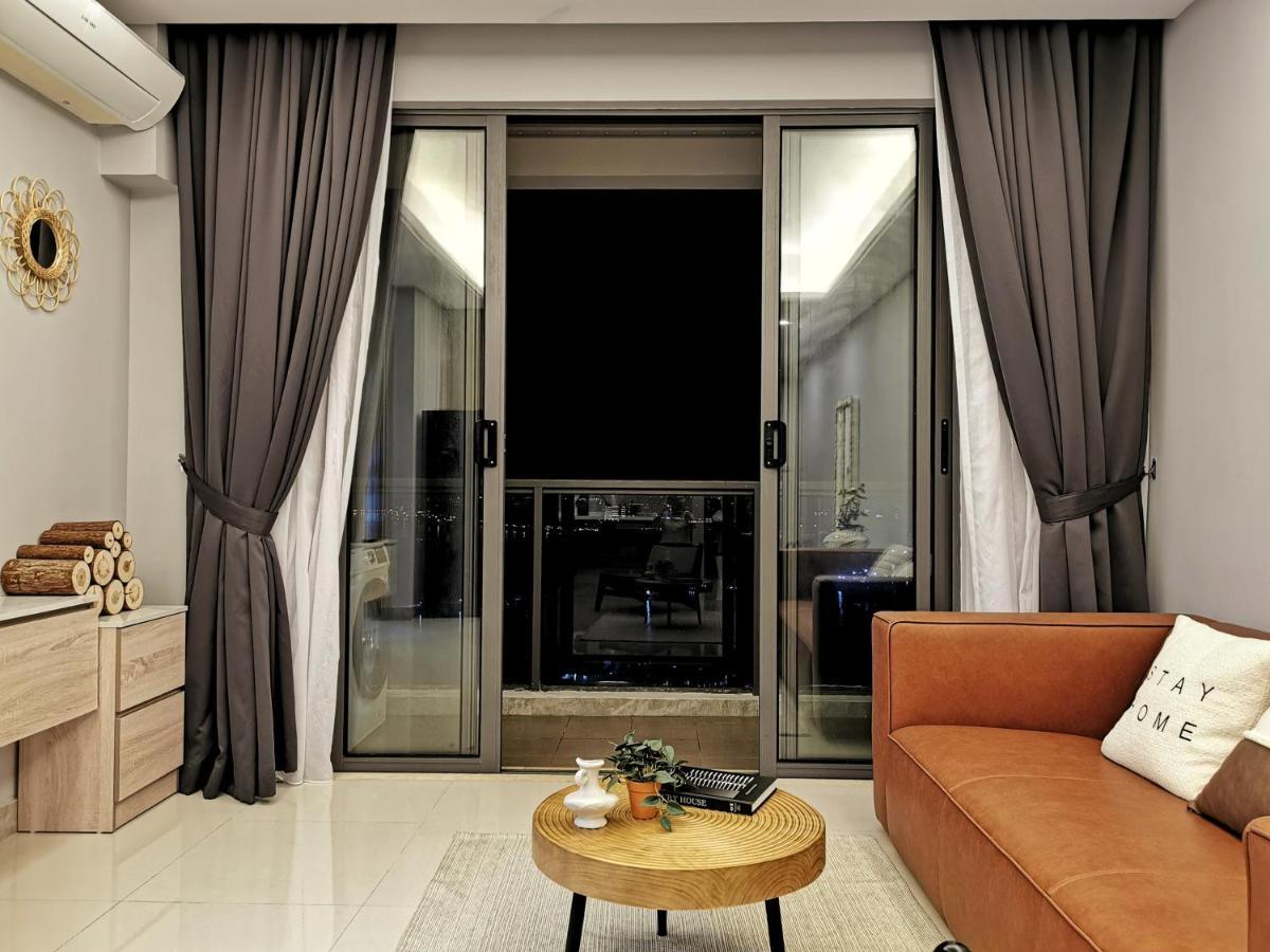 Yussy 2 Bedrooms Condo At R&F Princess Cove Johor Bahru Ngoại thất bức ảnh